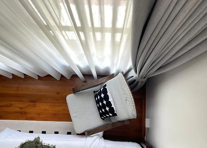 Сasa de vacaciones Nueng Rana 113 Unique House In Chinatown 3br 2ba *